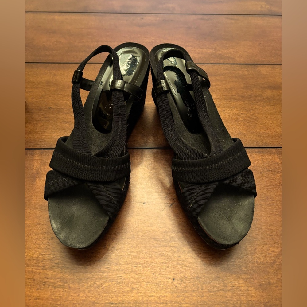 Donald J. Pliner Chic Black Wedge Sandals